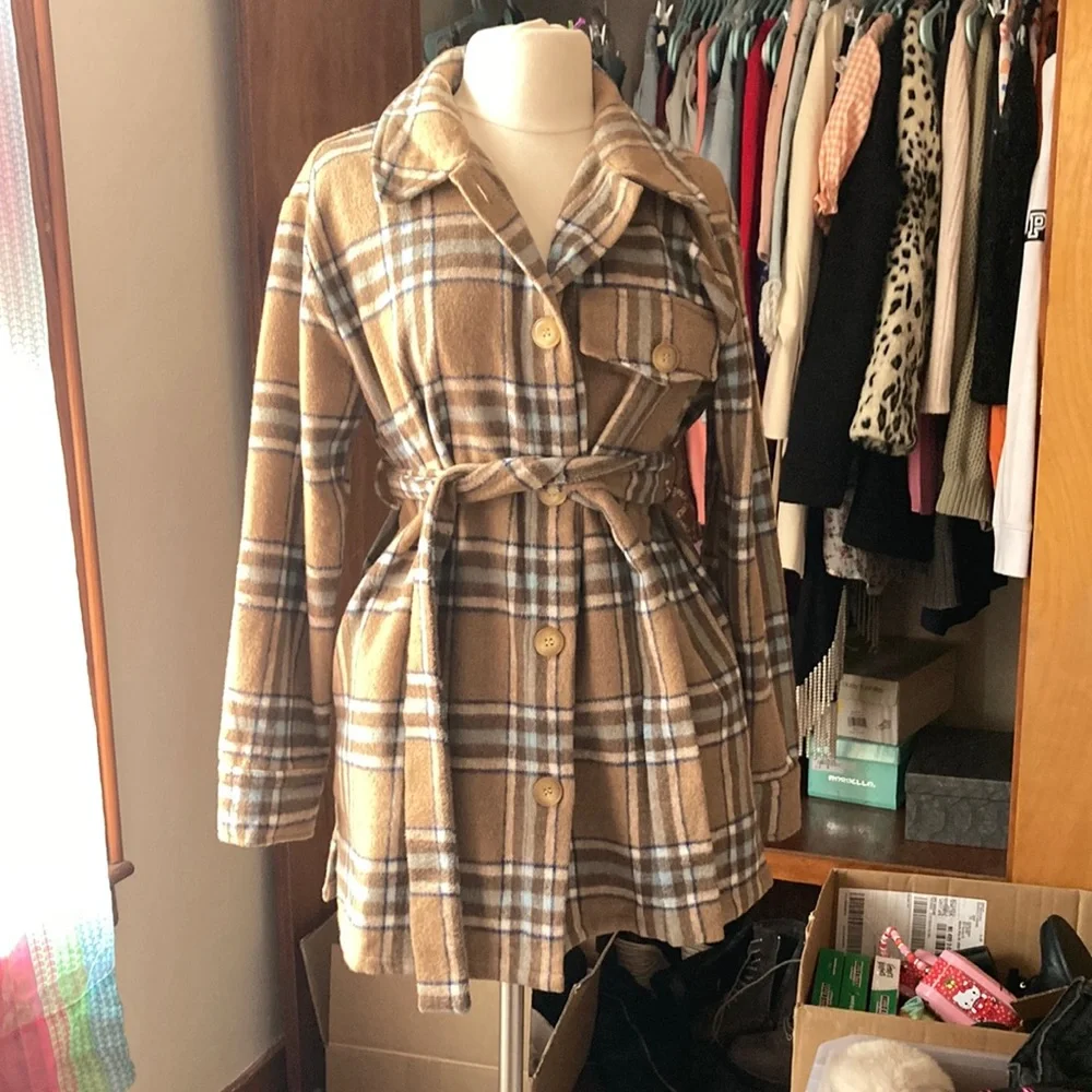 Kori Coat - Picture 2 of 3